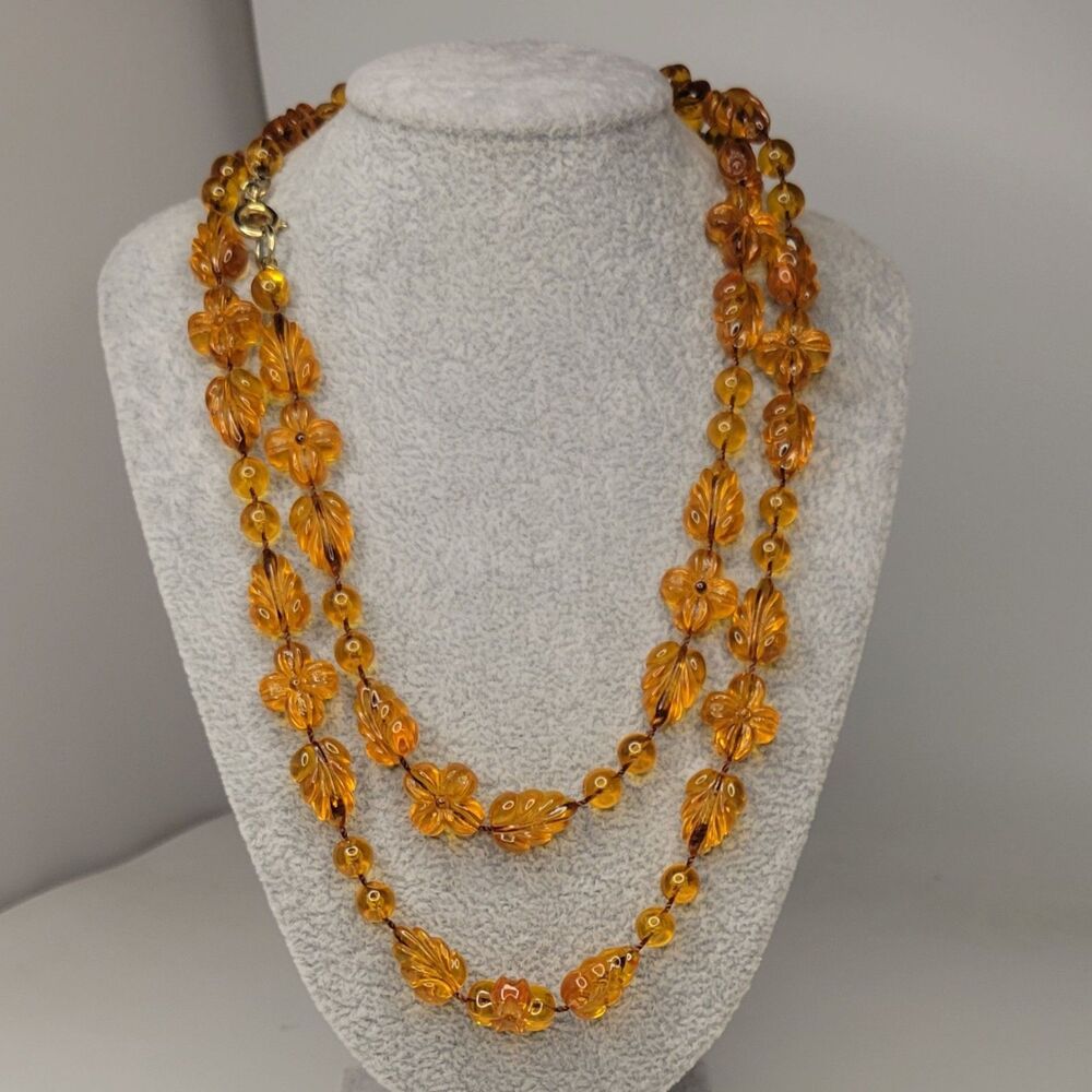 ▪︎Vtg Sarah Coventry Necklace